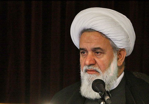امام خمینی(ره) روح انقلابی‌گری و حماسه را در کالبد بشر دمید